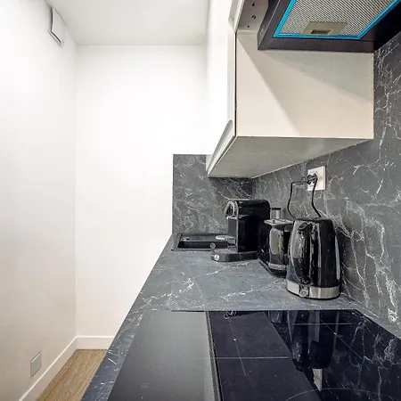 Proche De La ,appartement Lumineux Et Climatise Apartamento Antibes